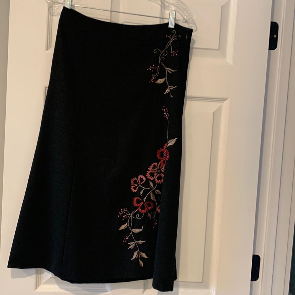 Ann Taylor Loft black skirt with embroidery